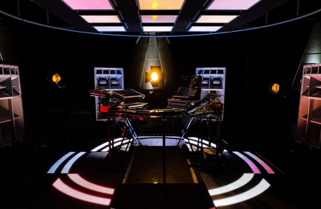 Professionelles Event-Studio – Soundsysteme, Licht & Medientechnik mieten Berlin – Sweet Audio